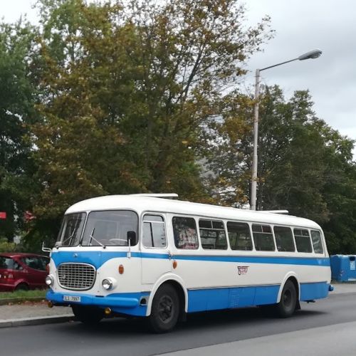 2024_ retro bus CL